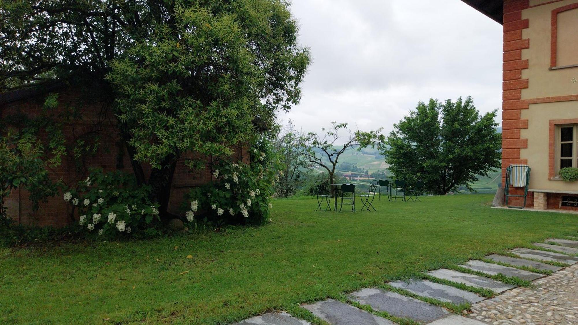 Bed & Breakfast Tenuta Montanello Castiglione Falletto